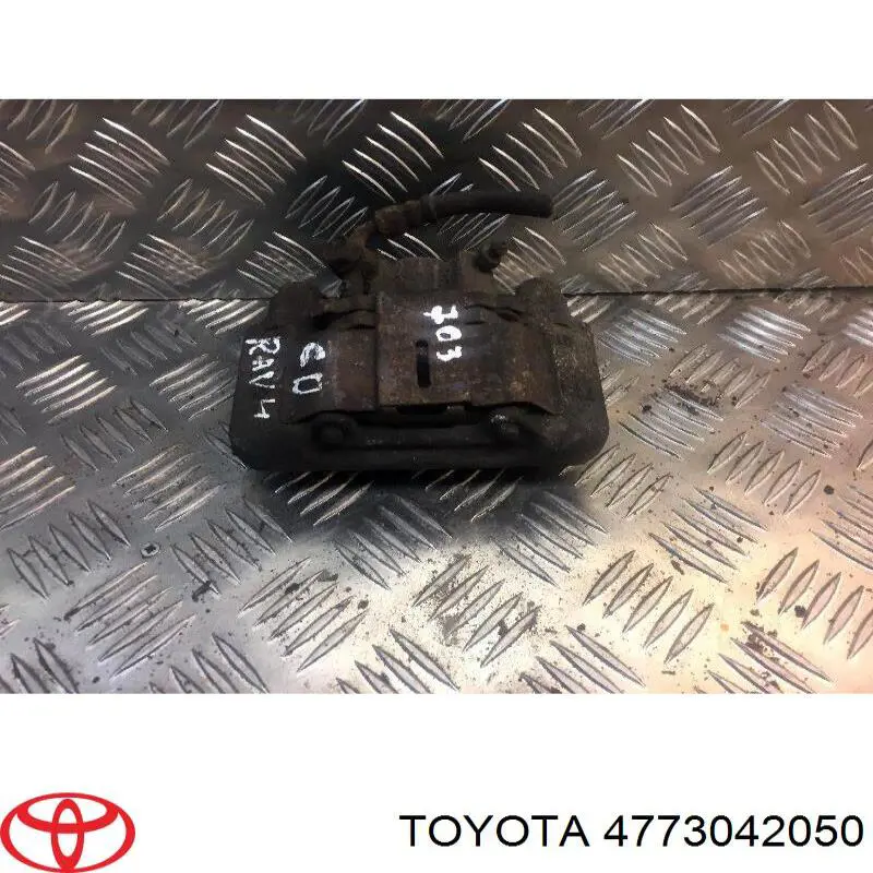 4773042050 Toyota Суппорт тормозной задний правый