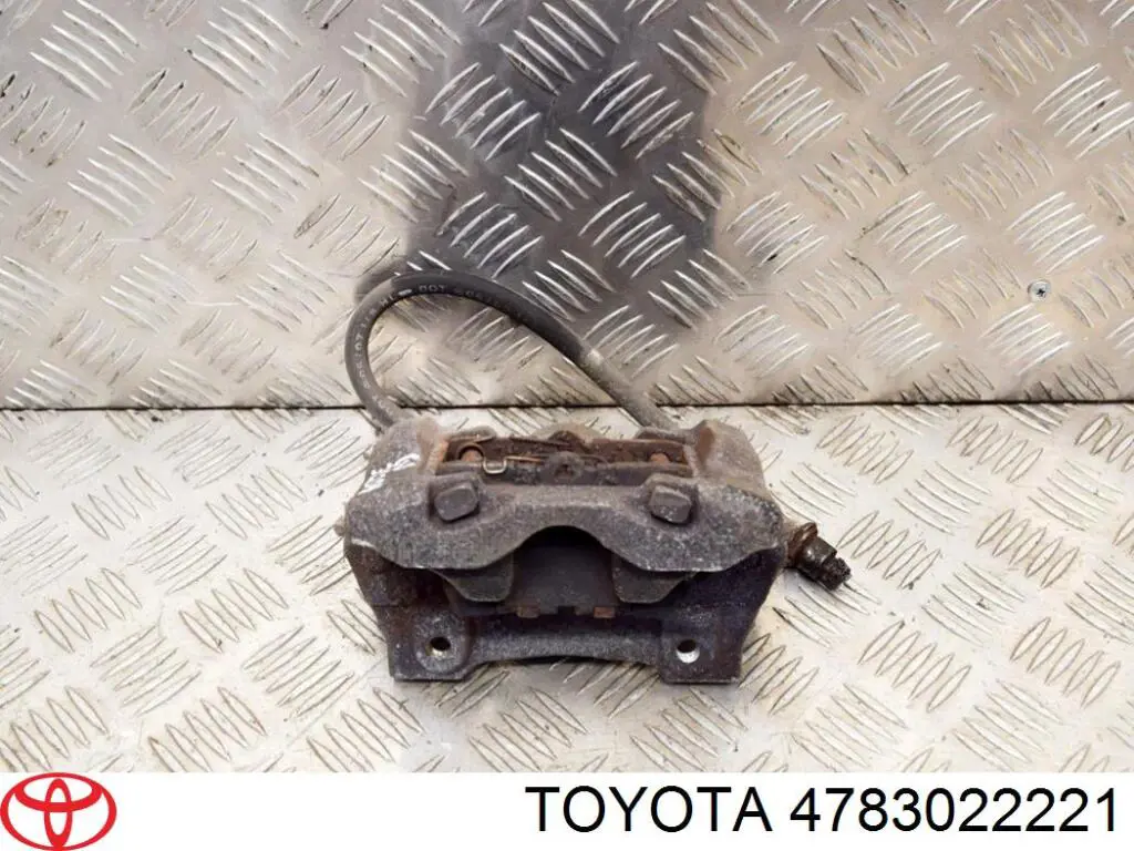 Купить 4783022221 Toyota Суппорт задний правый