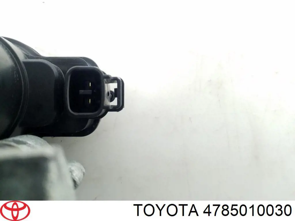 Суппорт задний левый 4785010030 Toyota