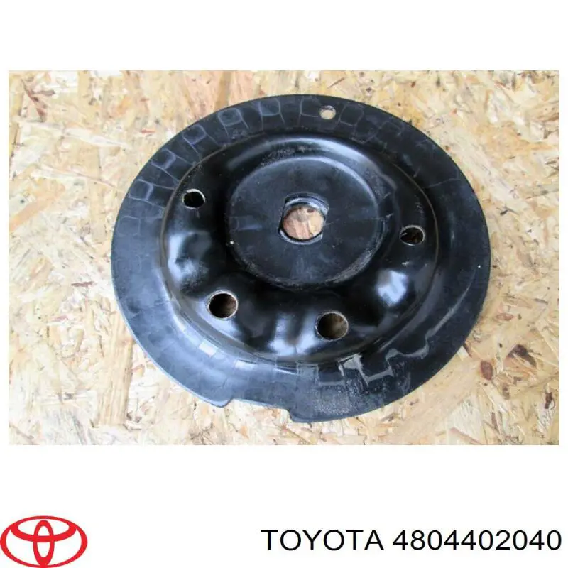 Проставка передней пружины 4804402040 Toyota