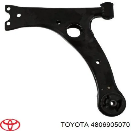 Рычаг передней подвески левый 4806905070 Toyota