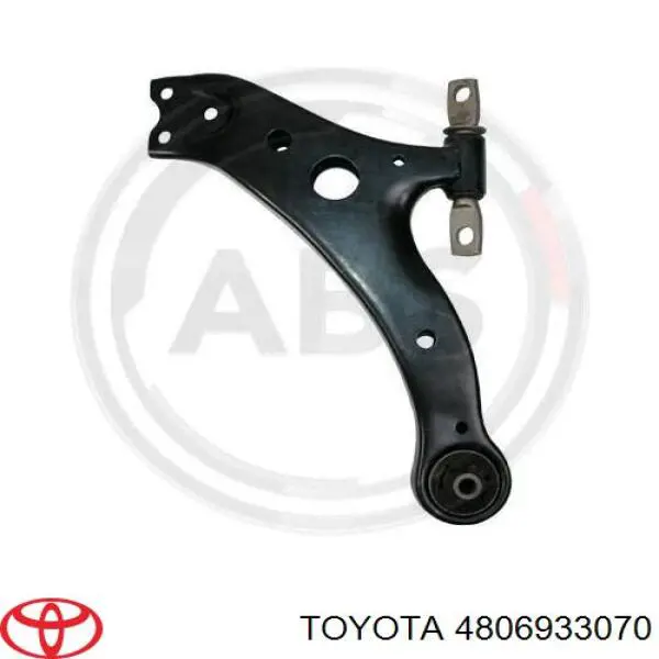 Рычаг передней подвески левый 4806933070 Toyota