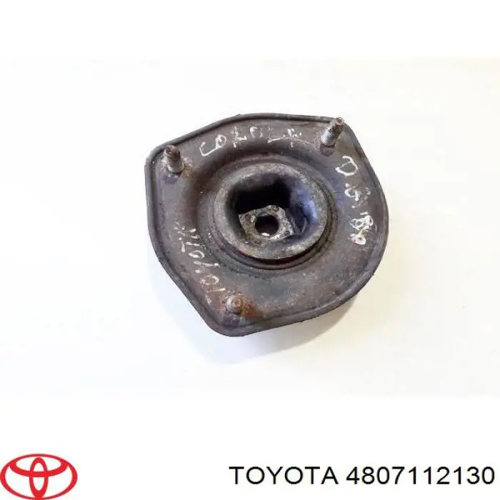 4807112130 Toyota suporte de amortecedor traseiro direito