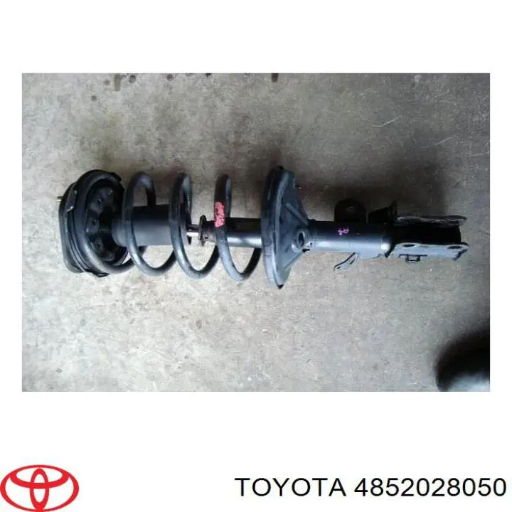 4852028050 Toyota 