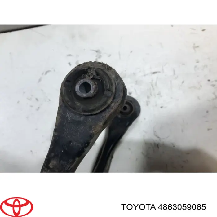 Рычаг передней подвески верхний левый Polcar 8011371 цена, от 42.95 USD