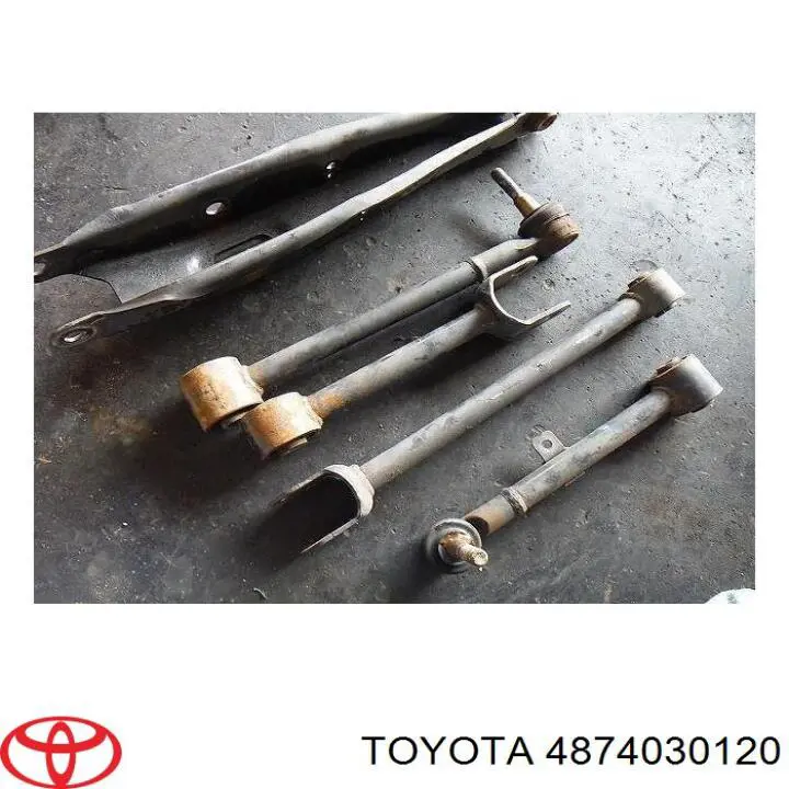 Рычаг задней подвески поперечный левый 4874030130 Toyota