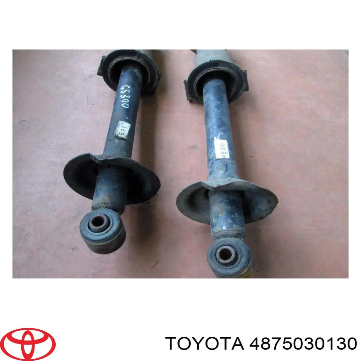Опора амортизатора заднего правого 4875030130 Toyota