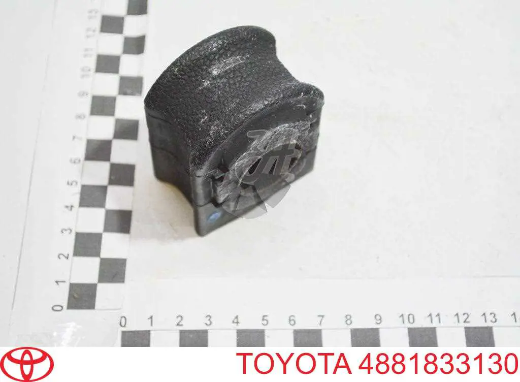 Bucha de estabilizador traseiro para Toyota Camry (V70)