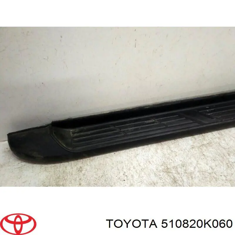 510820K060 Toyota Накладка на порог левая