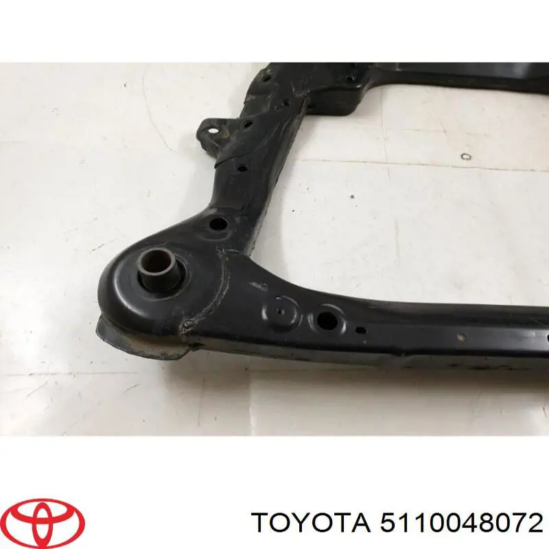 Купить 5110048072 Toyota Поперечина передней подвески