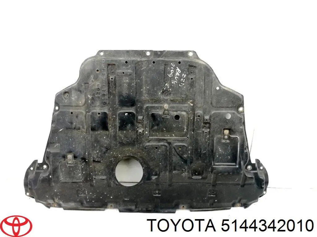 Защита двигателя правая на Toyota RAV4 IV 
