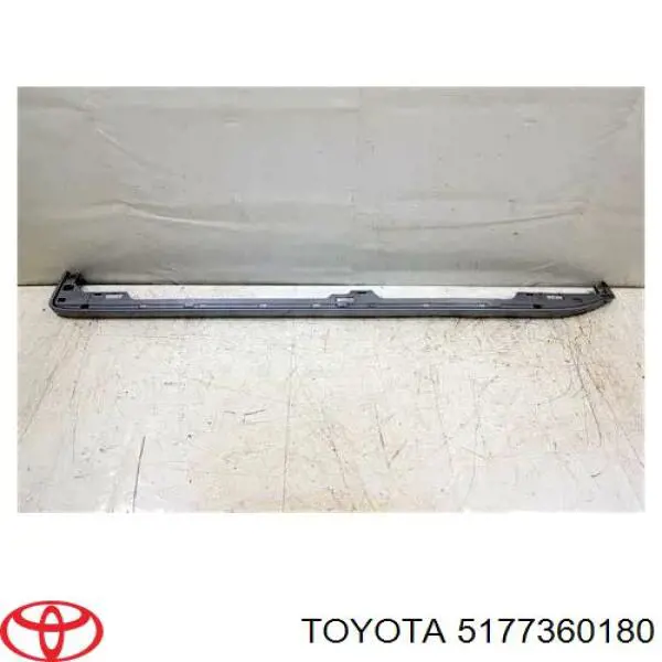 Накладка подножки Toyota 5177360180
