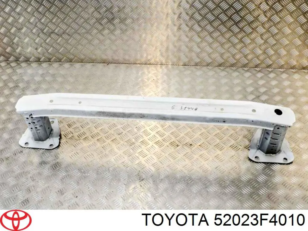 Купить MRB92413 MarkBest Шина бампера заднего