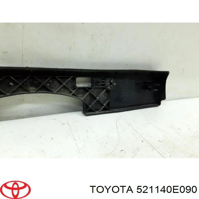 Купить 521140E090 Toyota Крепление переднего номера автомобиля