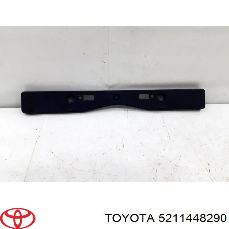 Панель крепления номерного знака переднего Toyota 5211448290