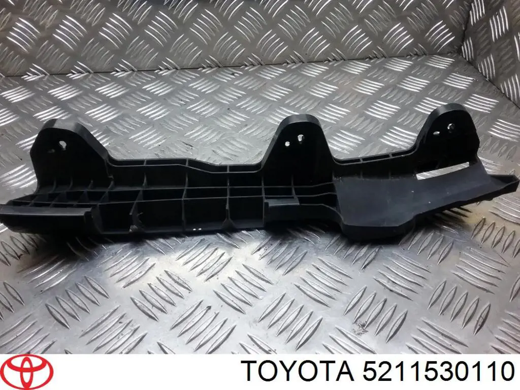 Кронштейн бампера переднього, правий 5211530110 Toyota/Lexus