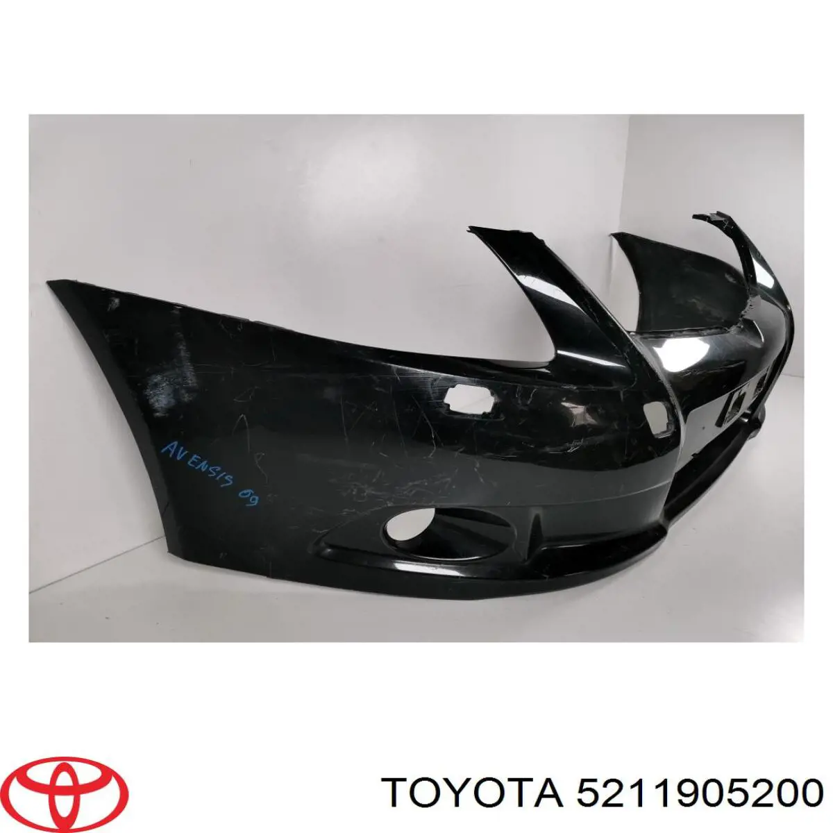 5211905200 Toyota Бампер передний в сборе