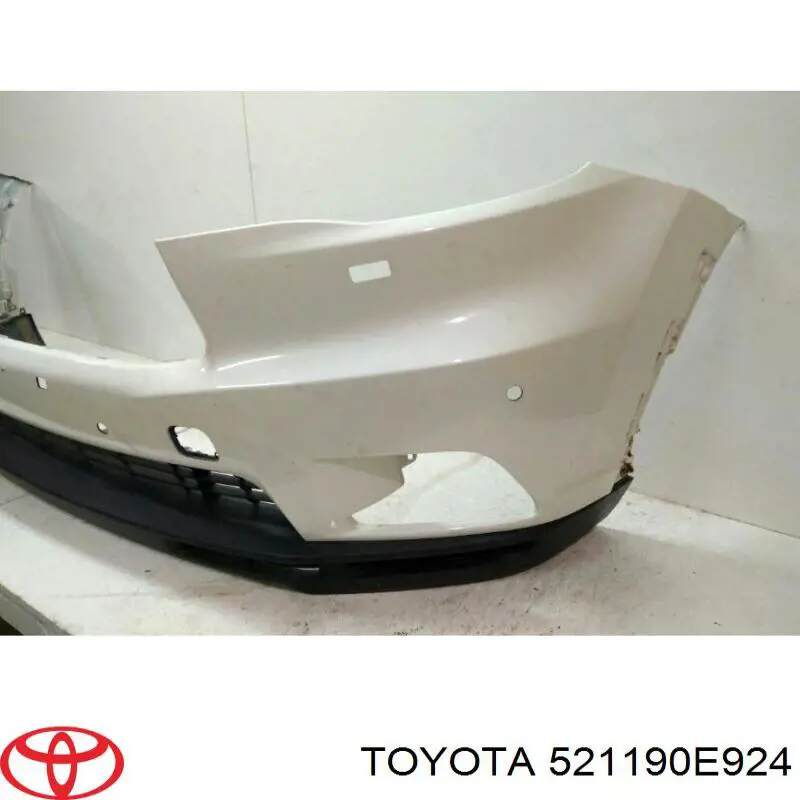 Купить 521190E924 Toyota Буфер (бампер) передний