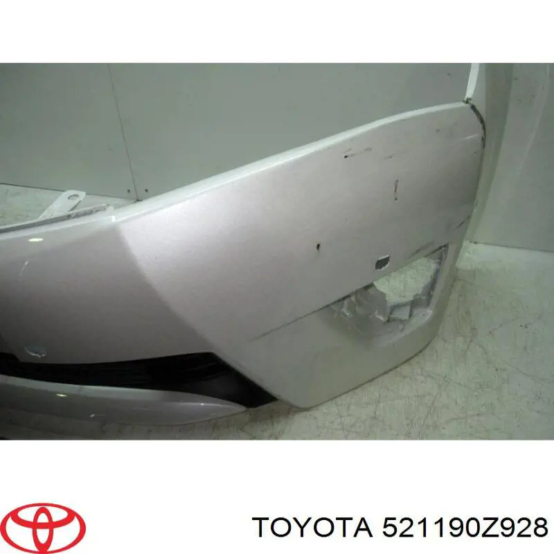 521190Z928 Toyota Бампер передний в сборе