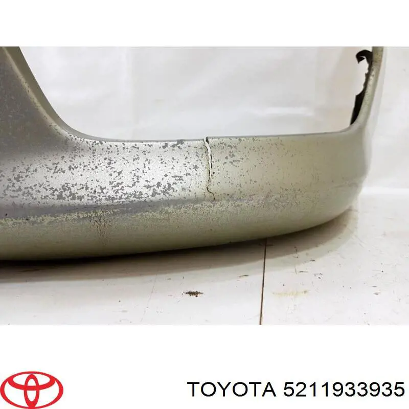 5211933935 Toyota Бампер передний в сборе