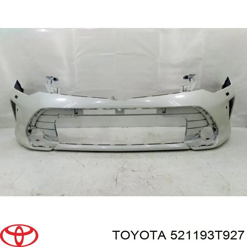 Бампер передний Тойота Камри VII