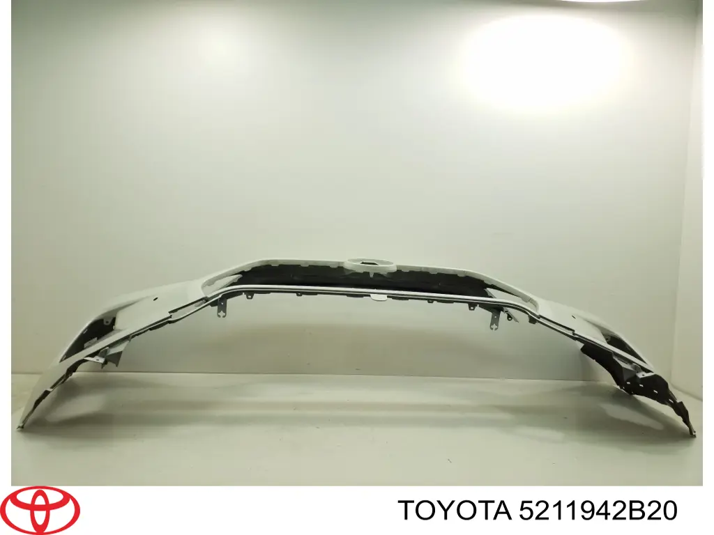5211942B20 Toyota Бампер передний в сборе