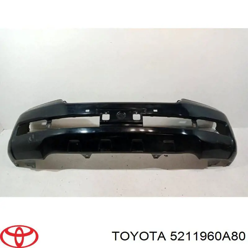 Передний бампер 5211960A80 Toyota