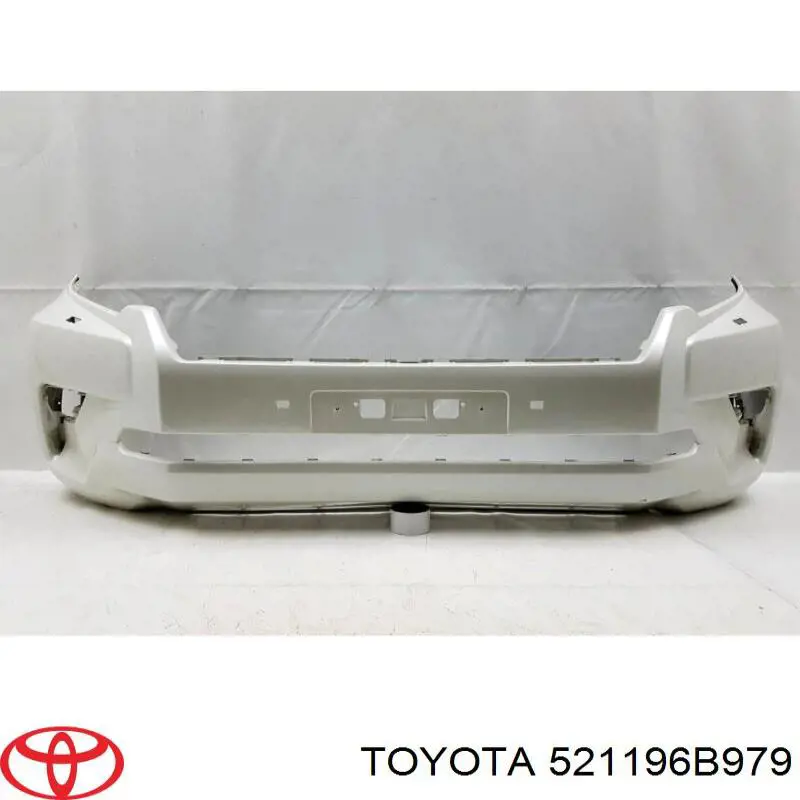 521196B979 Toyota передний бампер