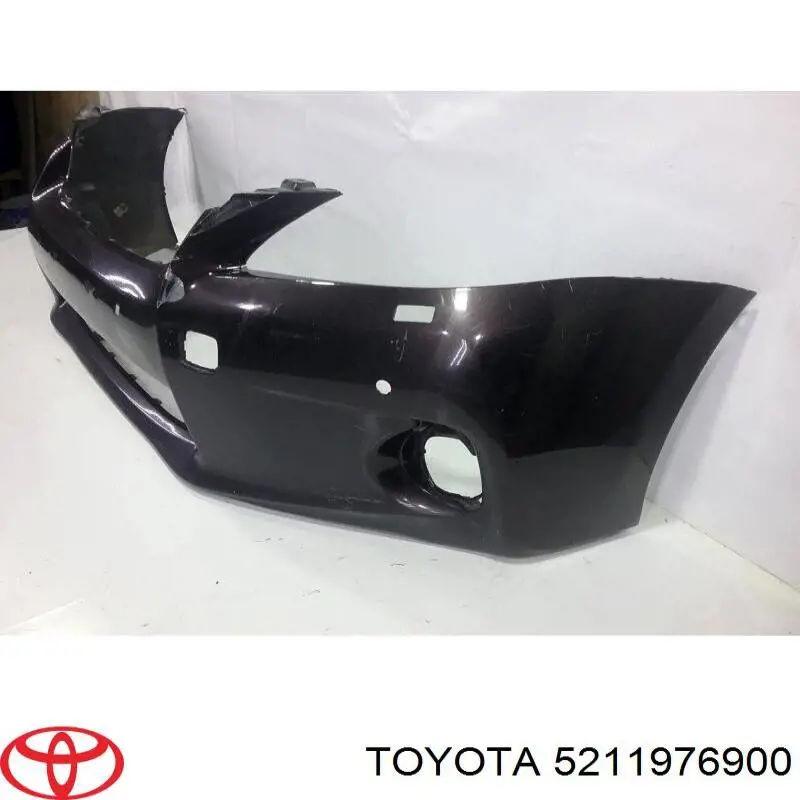 Передний бампер 5211976900 Toyota