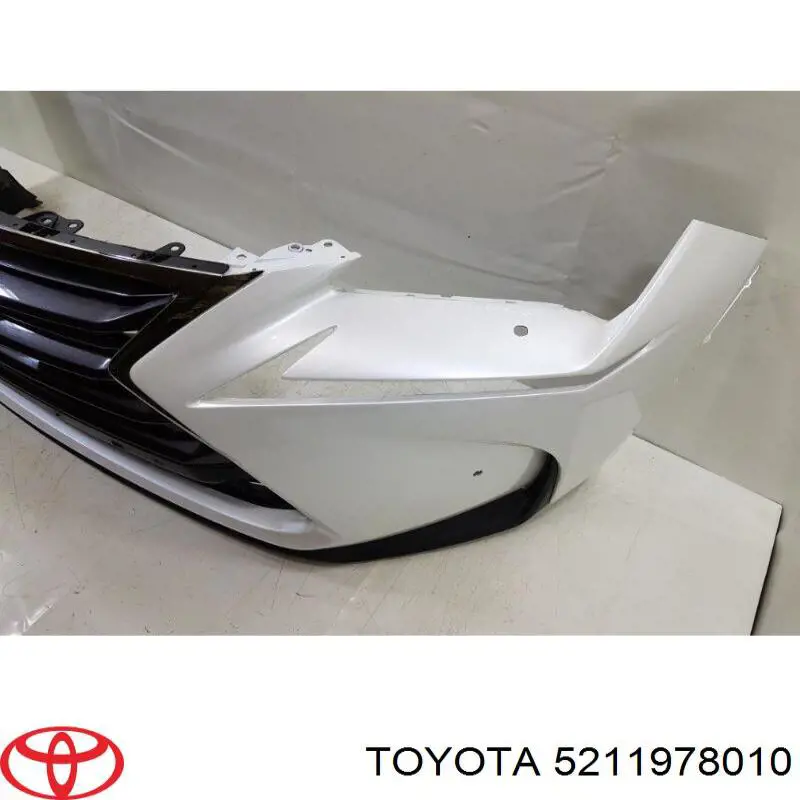 Купить 5211978010 Toyota Буфер (бампер) передний