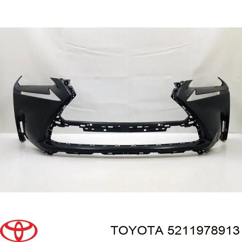 5211978913 Toyota Бампер передний в сборе