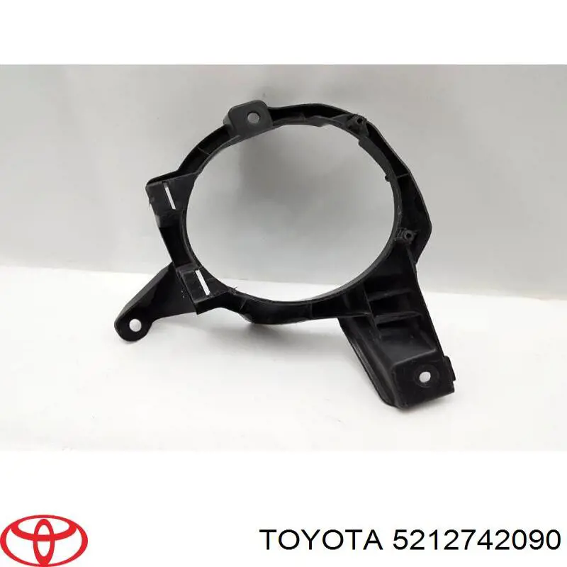 Ободок (окантовка) фары противотуманной правой Toyota 5212742090 цена, от 19.12 USD