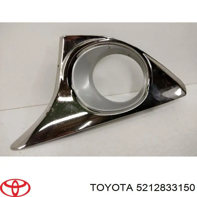 5212833150 Toyota Ободок противотуманки