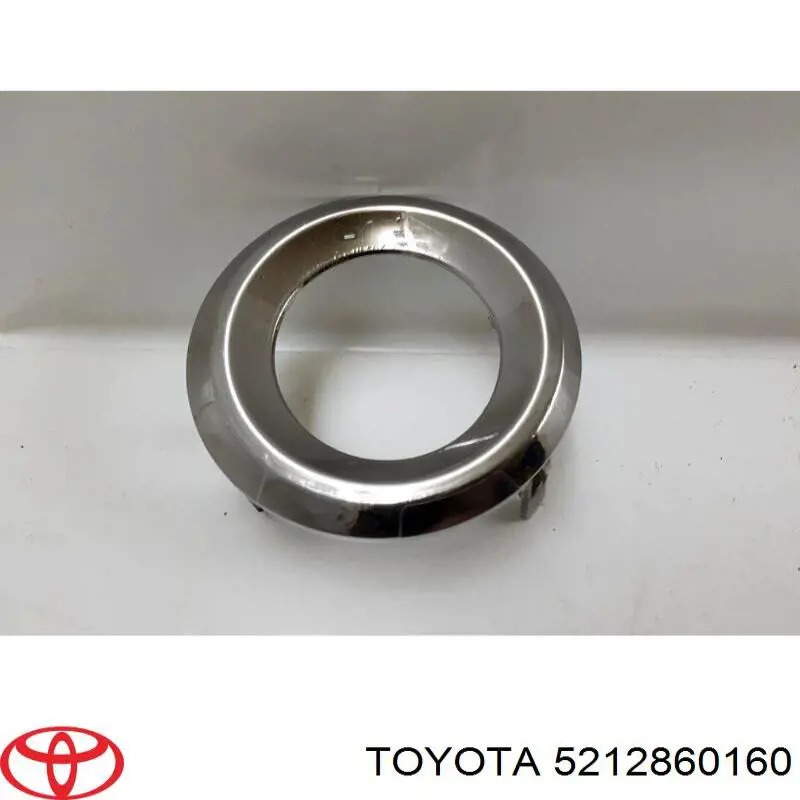 5212860160 Toyota ободок (окантовка фары противотуманной левой)