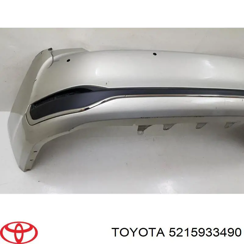 Задний бампер 5215933490 Toyota