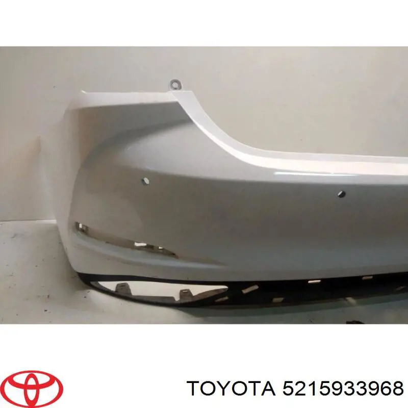 5215933968 Toyota Задний бампер