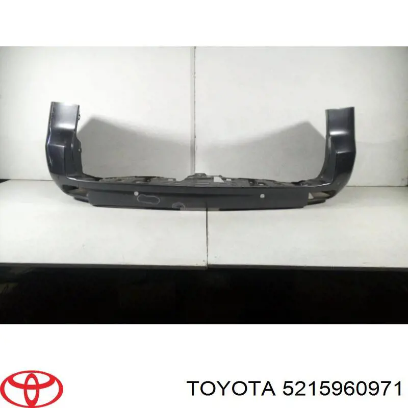5215960971 Toyota Задний бампер