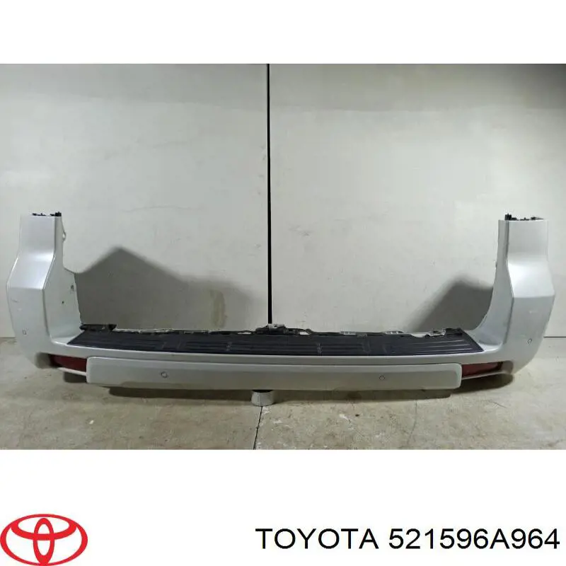 Pára-choque traseiro para Toyota Land Cruiser (J150)