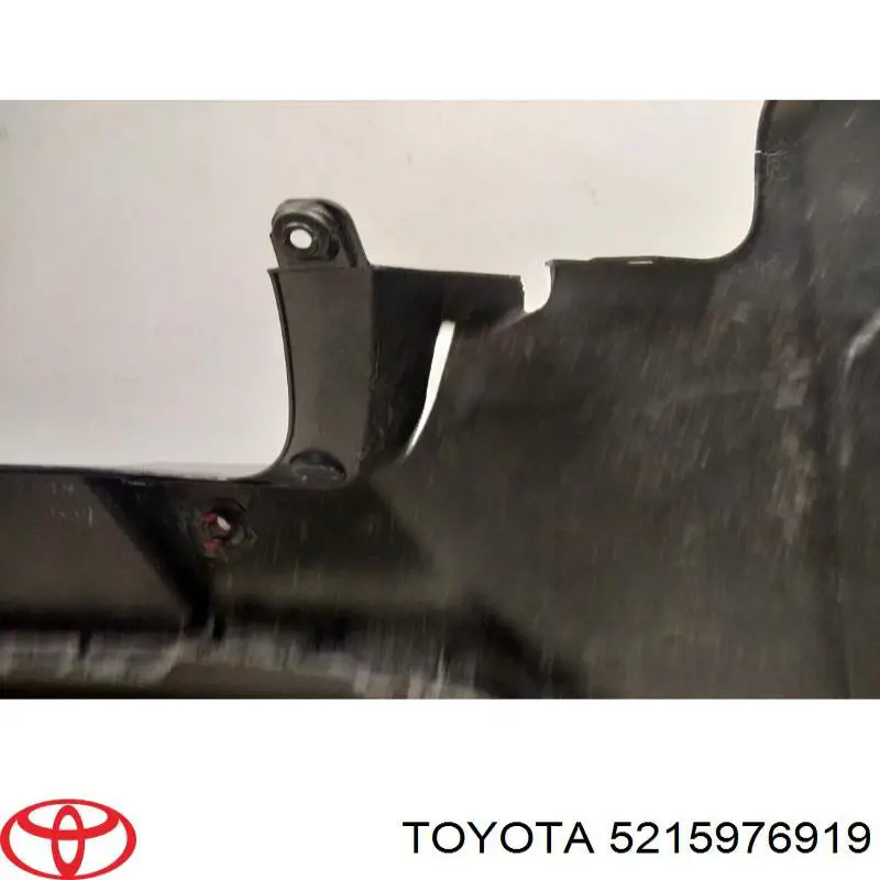 Задний бампер 5215976919 Toyota