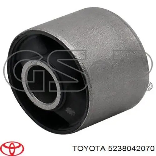 5238042070 Toyota кронштейн (траверса заднего редуктора передняя)