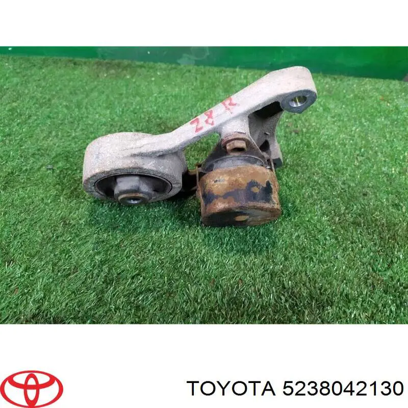 5238042130 Toyota 