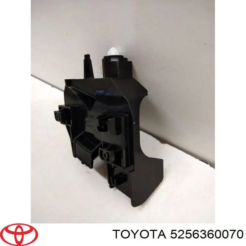 5256360070 Toyota Направляющая заднего бампера левая