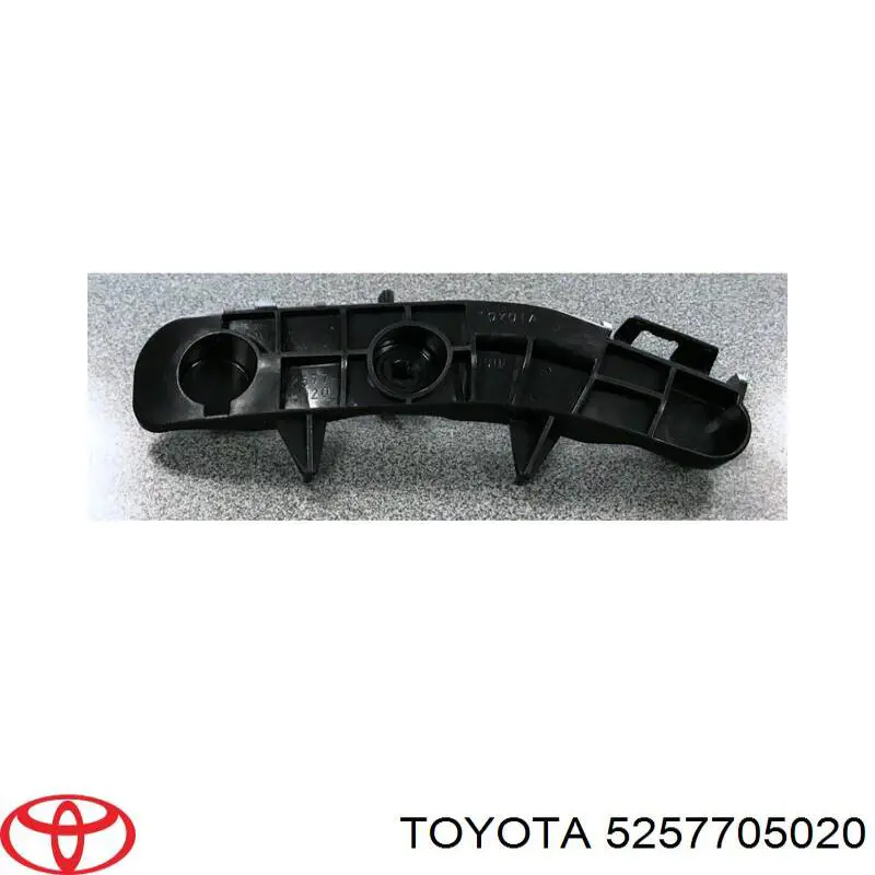 5257705020 Toyota Правое крепление заднего бампера