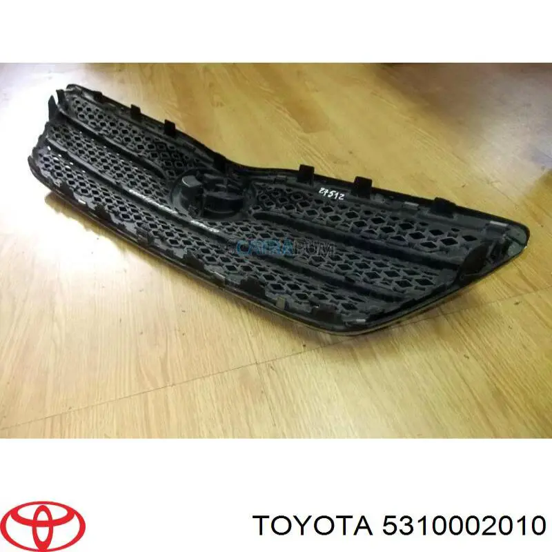 Решетка радиатора 5310002010 Toyota