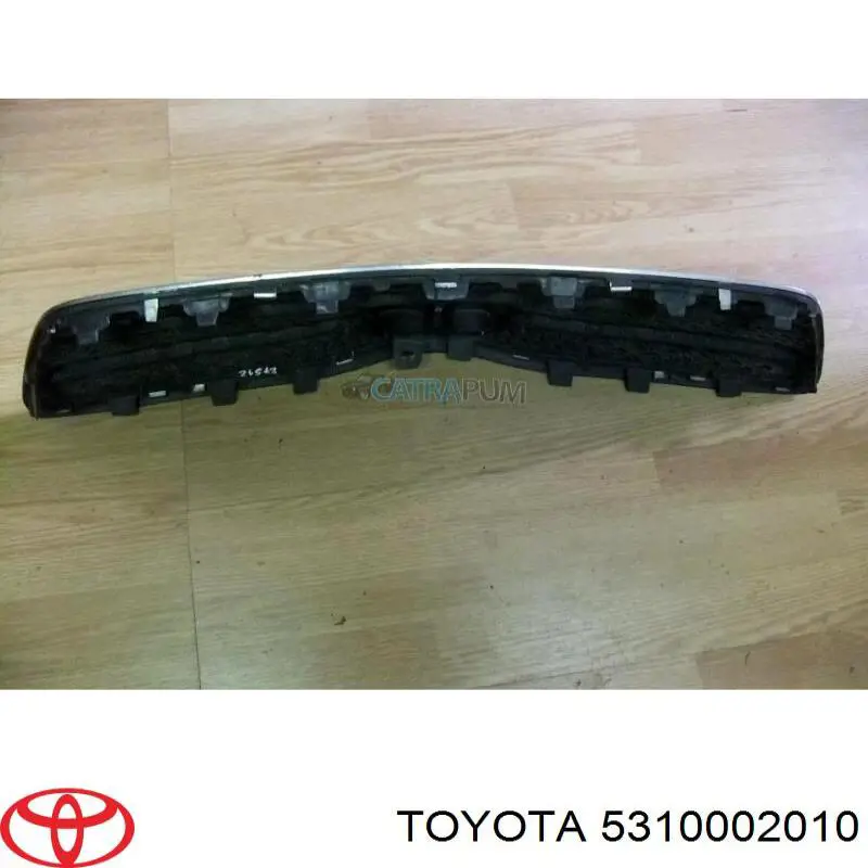 Купить 5310002010 Toyota Решетка радиатора