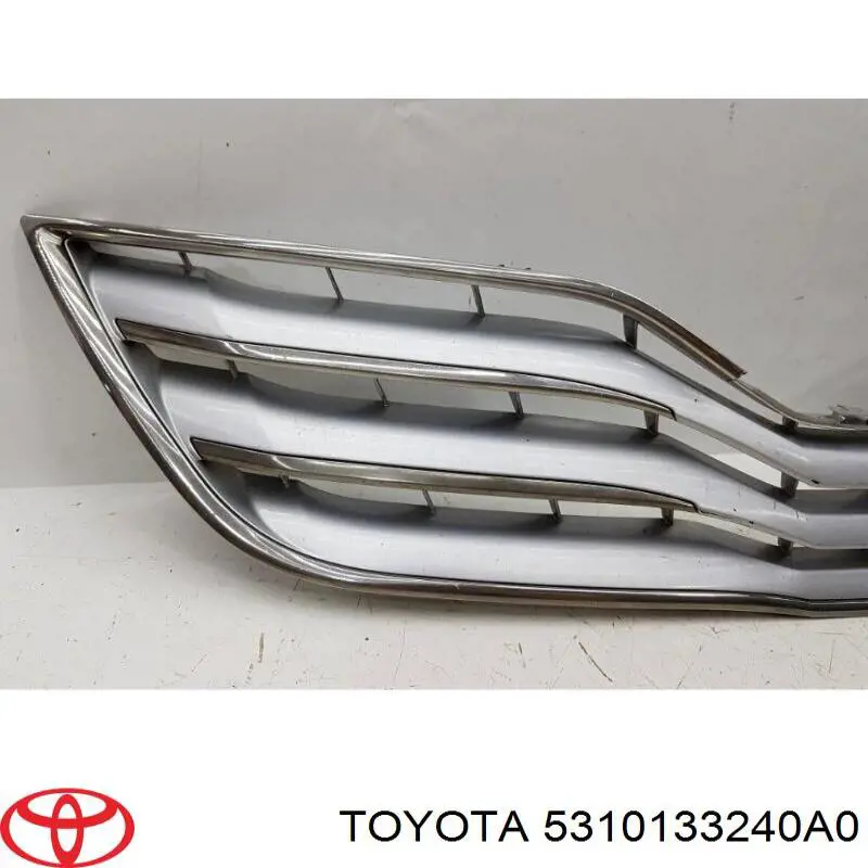 5310133240A0 Toyota grelha do radiador