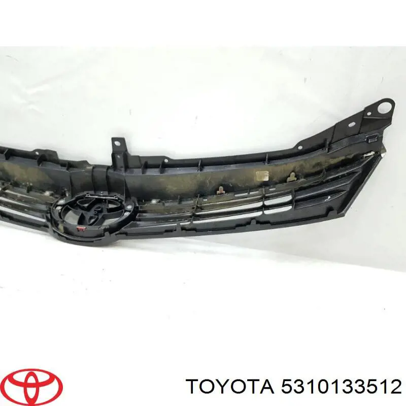 Решетка радиатора 5310133512 Toyota