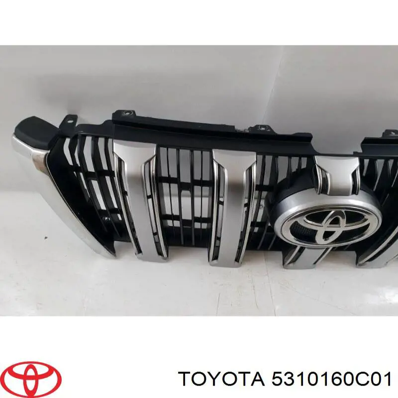 Купить 5310160C01 Toyota Решетка радиатора