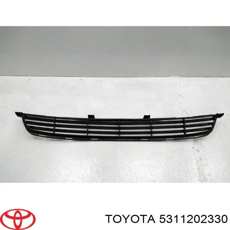 Купить 5311202330 Toyota Решетка бампера переднего