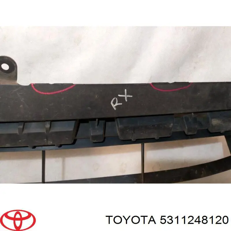 Решетка бампера переднего Toyota 5311248120